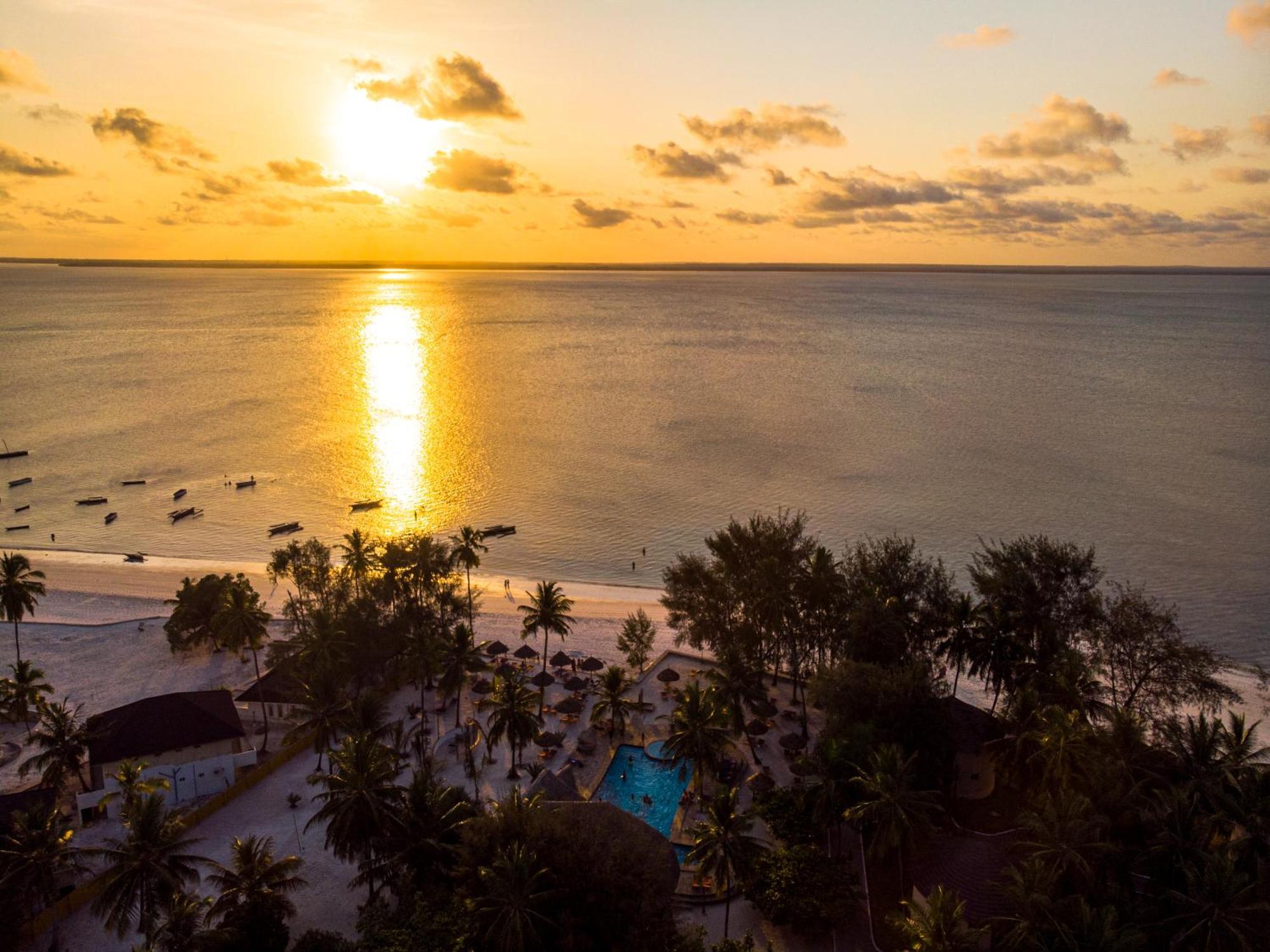 Sansi Kae Beach Resort Michamvi Exterior foto